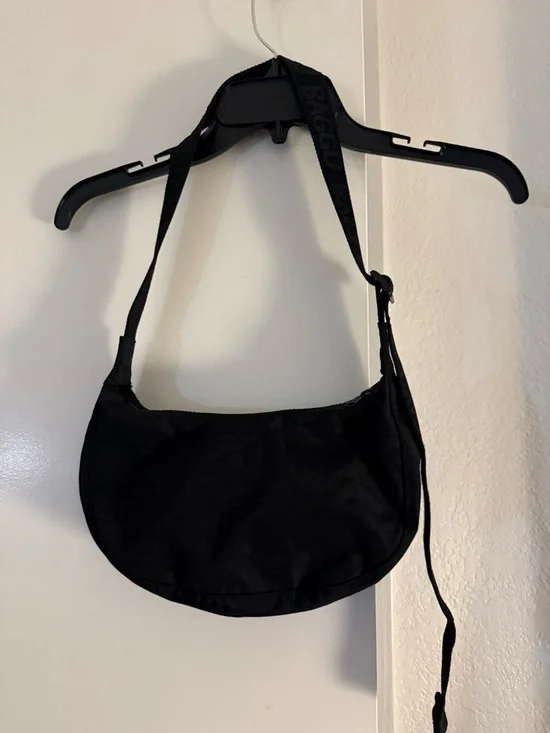 BAGGU Embroidered Nylon Crescent Bag - Picture 2 of 2